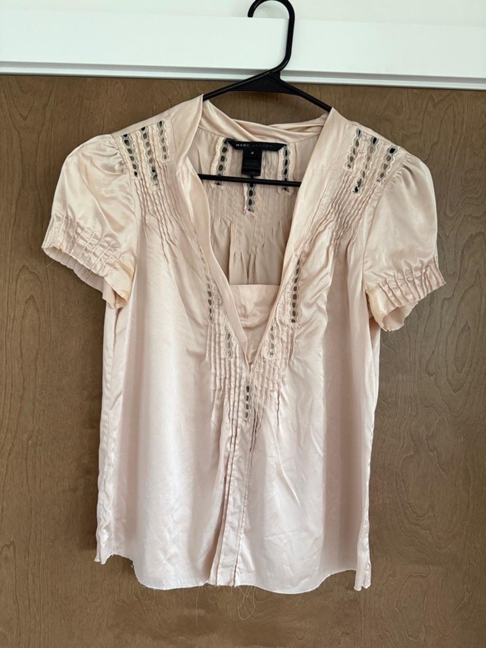 Vintage Marc Jacobs Silky blush pink Blouse with Pintuck Detail - Picture 9 of 10